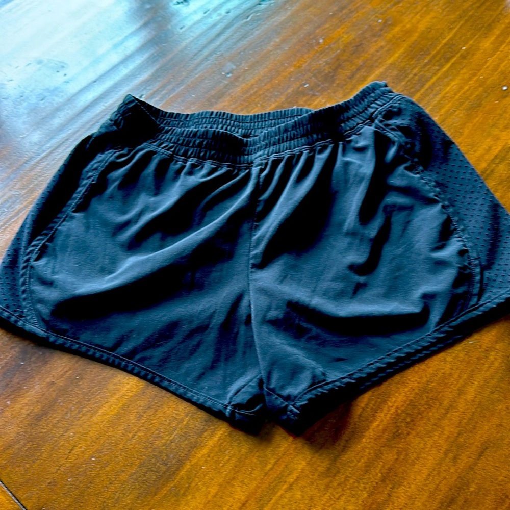 Nordstom Zella girls black shorts size medium 8/10
